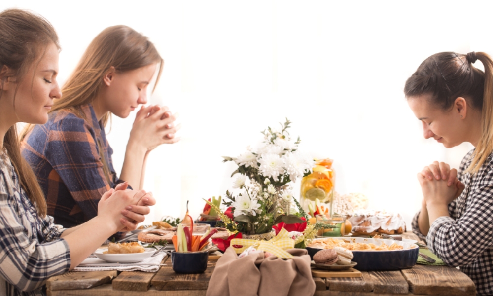 Beten vor dem Essen als Achtsamkeitspraxis